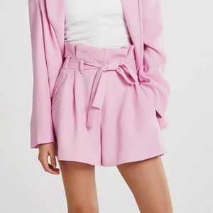 Storets Scarlett paperbag waist shorts